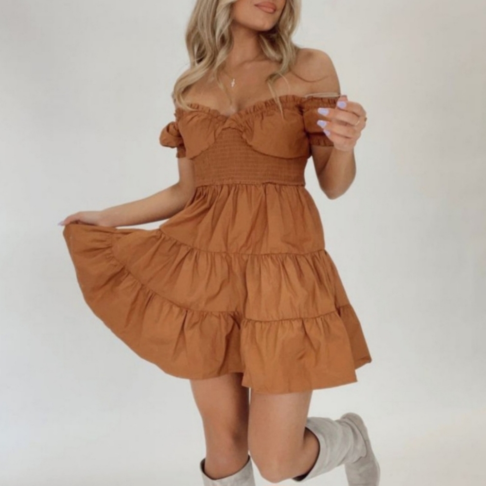 LANE 201 MABLE BRONZE BROWN PUFF SLEEVE SMOCKED TIERED MINI DRESS
